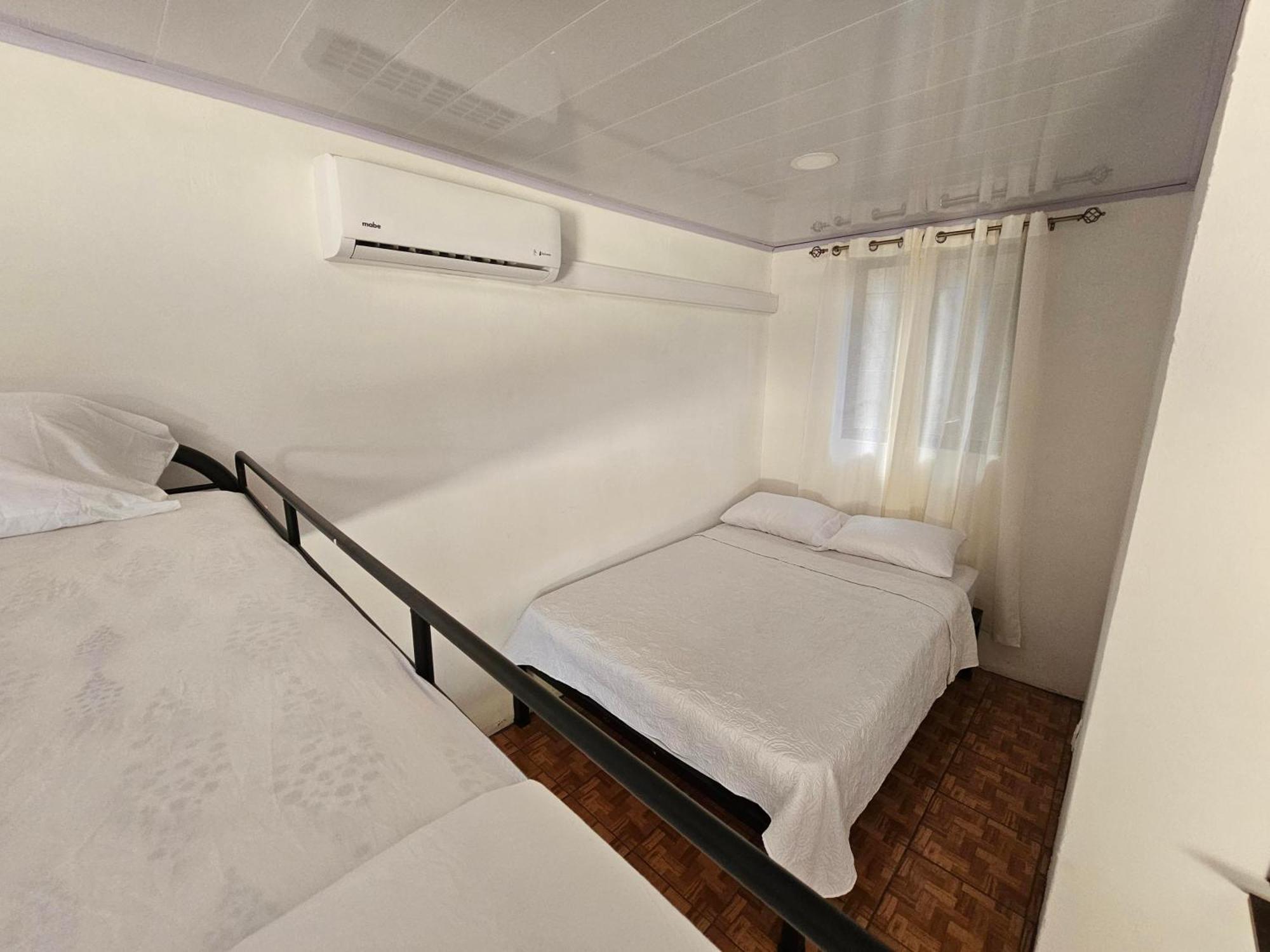 Hotel Luna Liberiana Luaran gambar