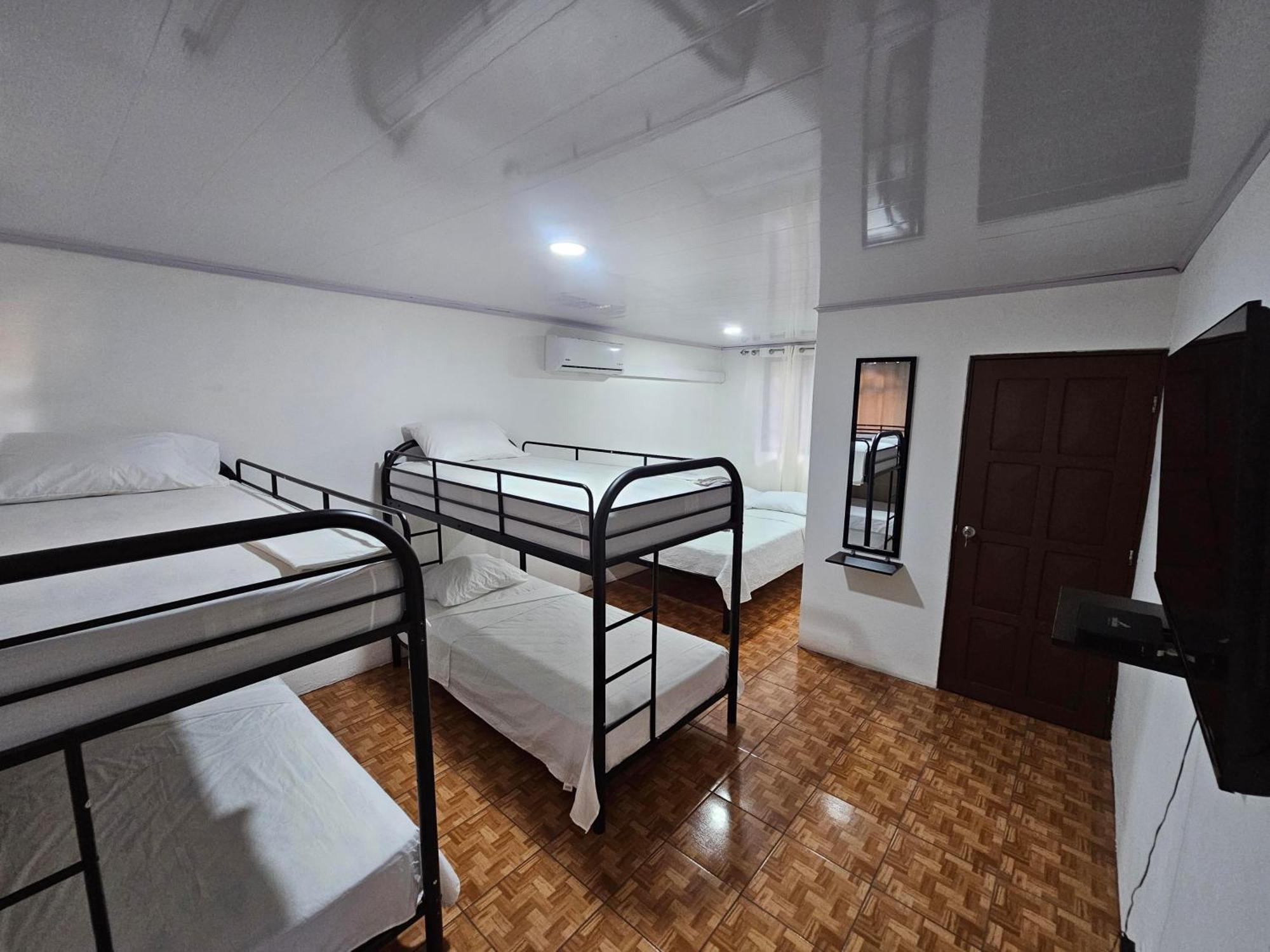 Hotel Luna Liberiana Luaran gambar